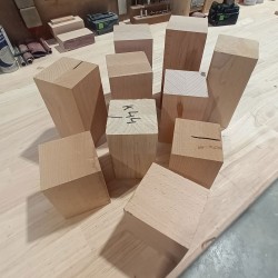 Lot de Cubes et blocs en bois massif recyclés pour décorations et objets DIY