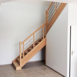 escalier contemporain en bois et inox