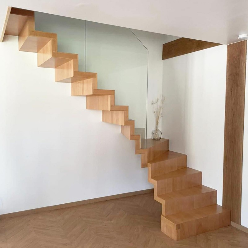 escalier intérieur moderne